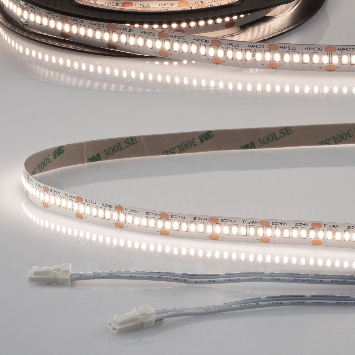 ISOLED LED CRI940 MiniAMP Flexband 24V DC 6W IP20 4000K 120cm beids. 30cm Kabel + maleAMP 300 LED/m