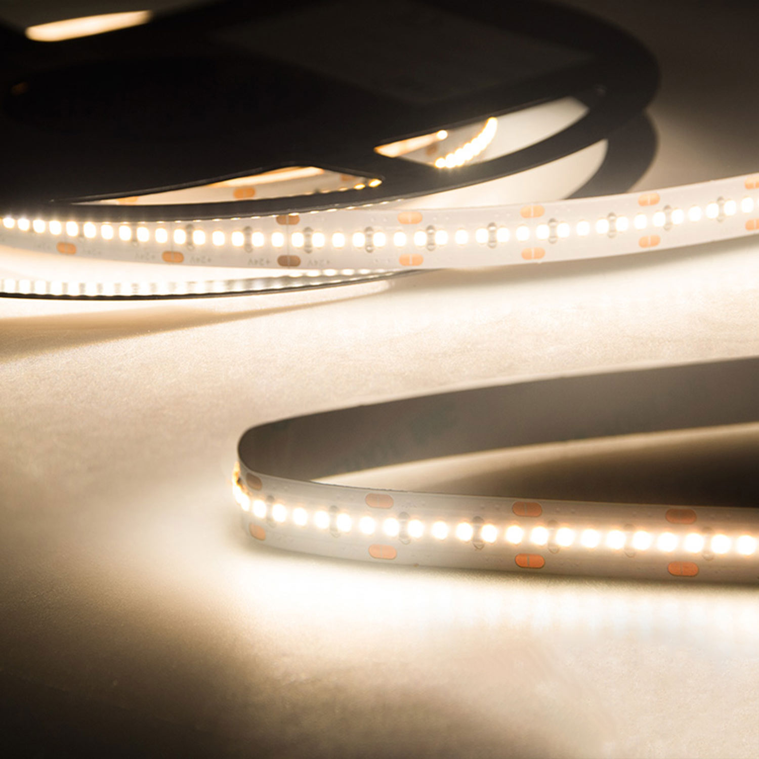 ISOLED LED CRI930 Linear10 Flexband 24V DC 6W IP20 3000K 5m Rolle 180 LED/m