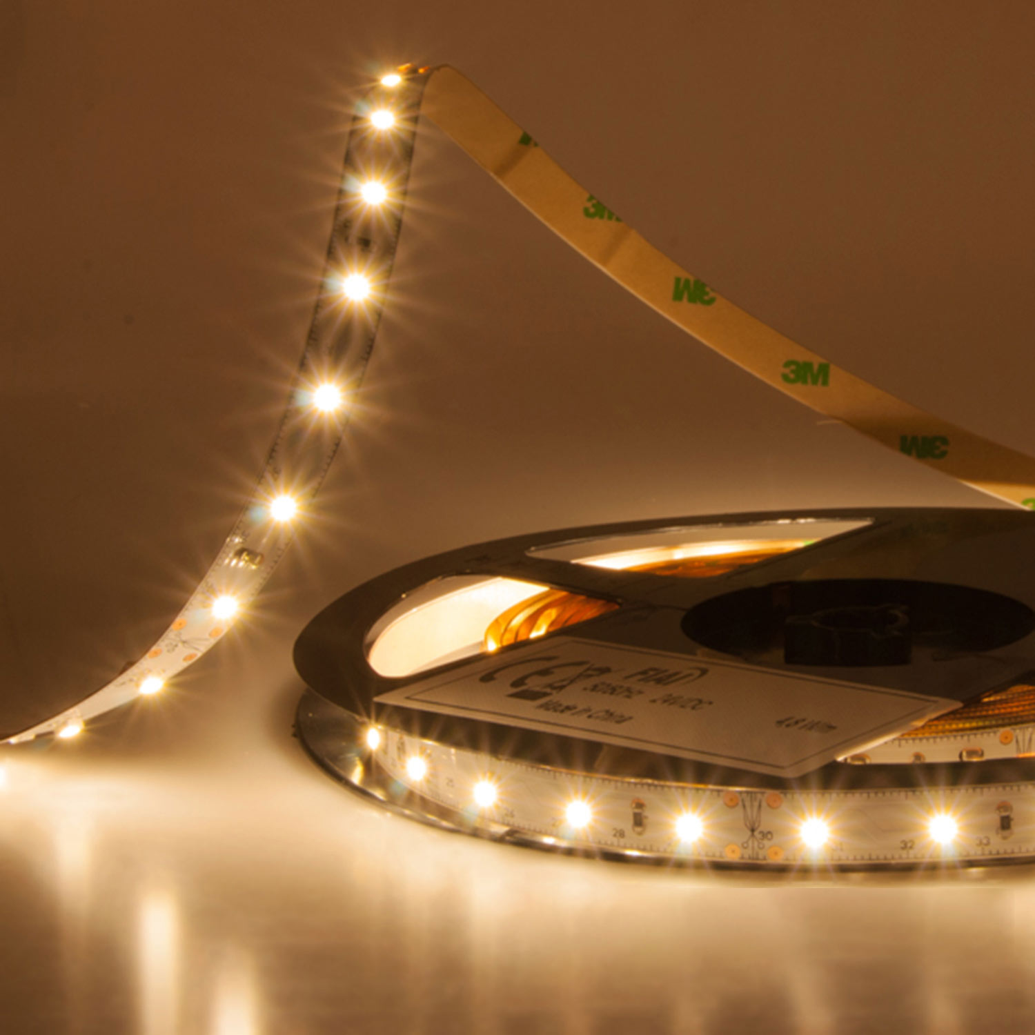 ISOLED LED SIL825 Flexband 12V DC 4,8W IP20 2500K 5m Rolle 60 LED/m