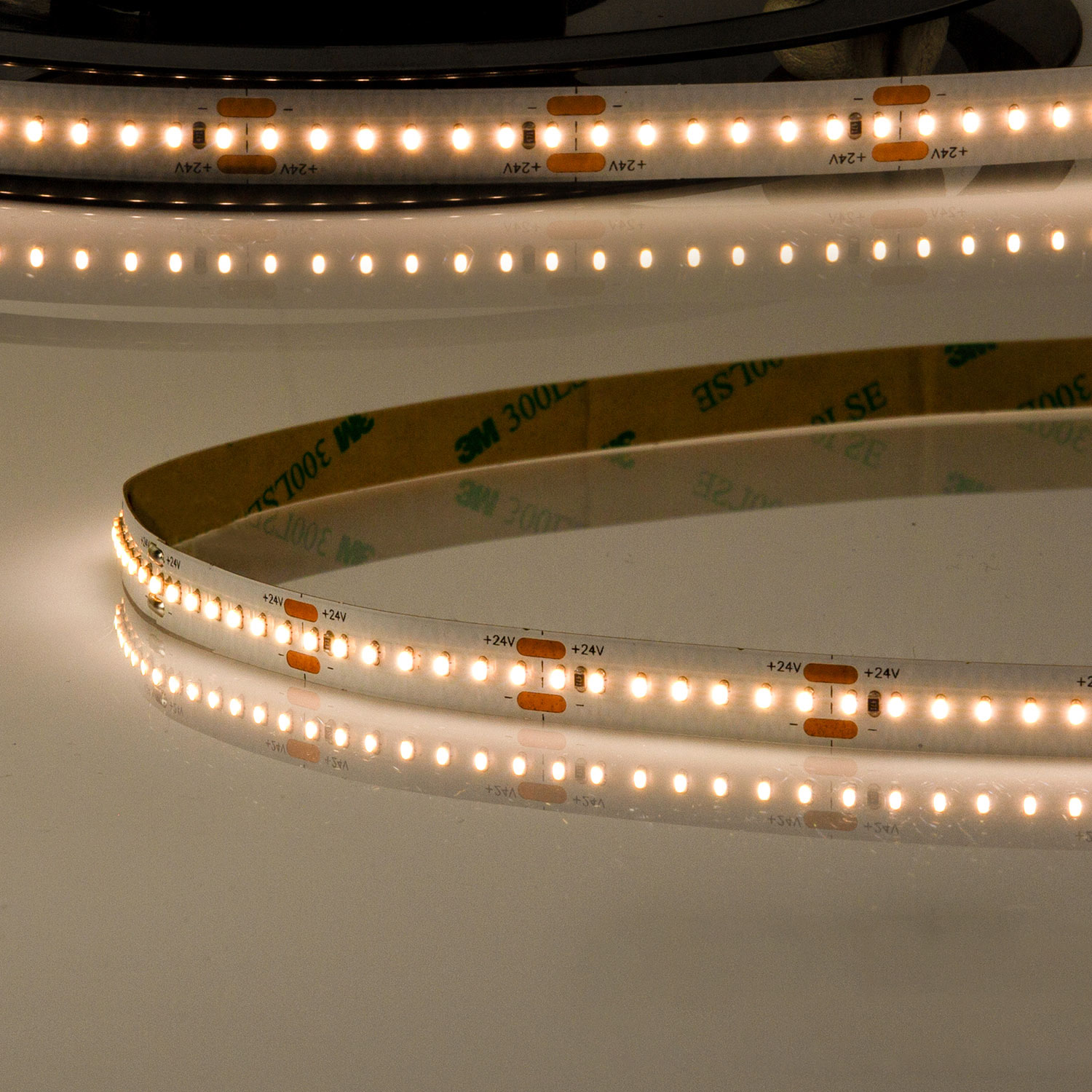 ISOLED LED CRI930 Linear8 Flexband 24V DC 8W IP20 3000K 5m Rolle 210 LED/m
