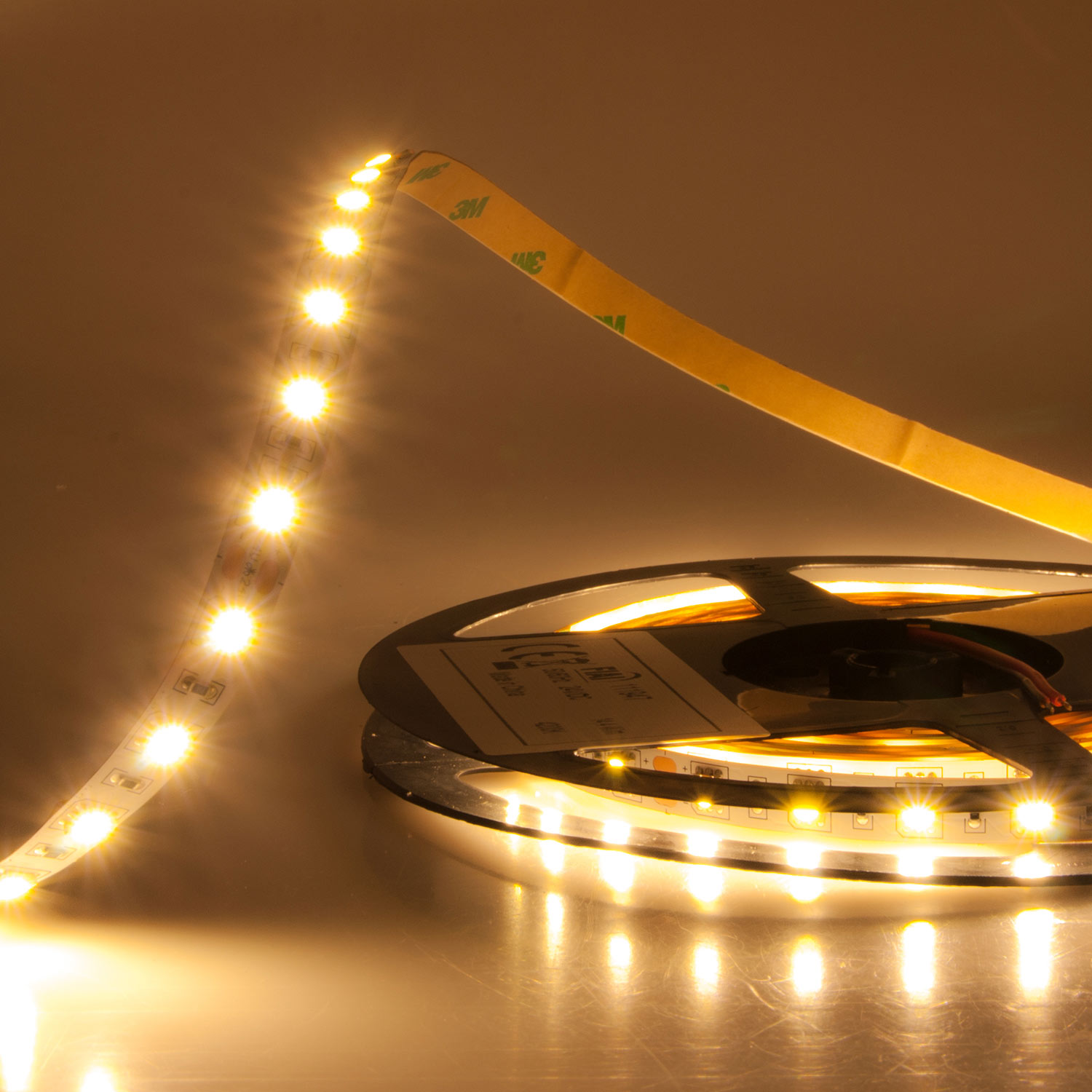 ISOLED LED SIL825 Flexband 24V DC 14,4W IP20 2500K 5m Rolle 60 LED/m